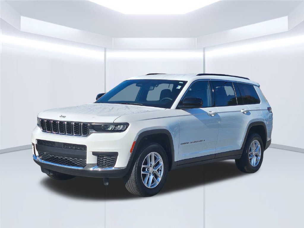 Used 2024 Jeep Grand Cherokee L Laredo RWD image 2