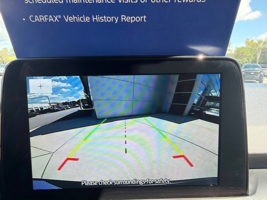 Certified 2025 Ford Escape ST-Line Select AWD/4WD image 25