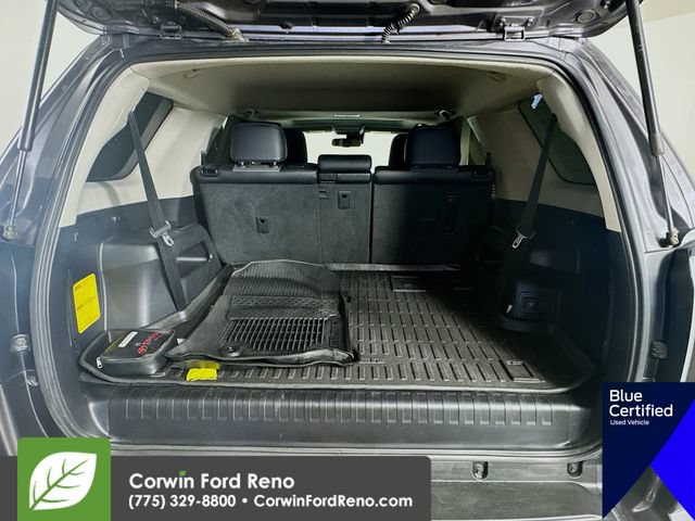 Used 2022 Toyota 4Runner SR5 Premium w/ Moonroof Package AWD/4WD image 31