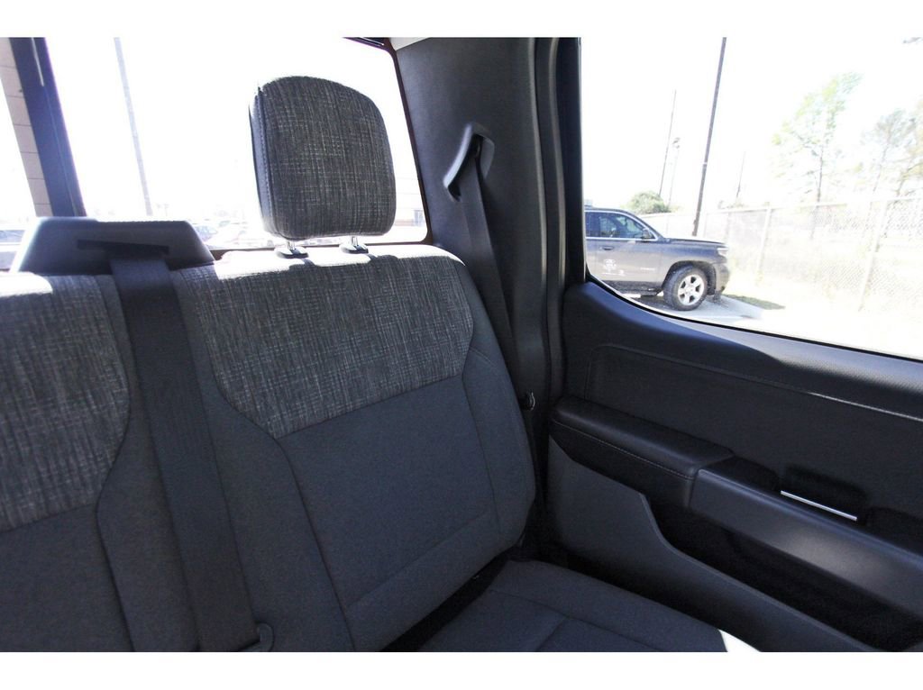 Certified 2021 Ford F150 XLT w/ Equipment Group 302A High image 13