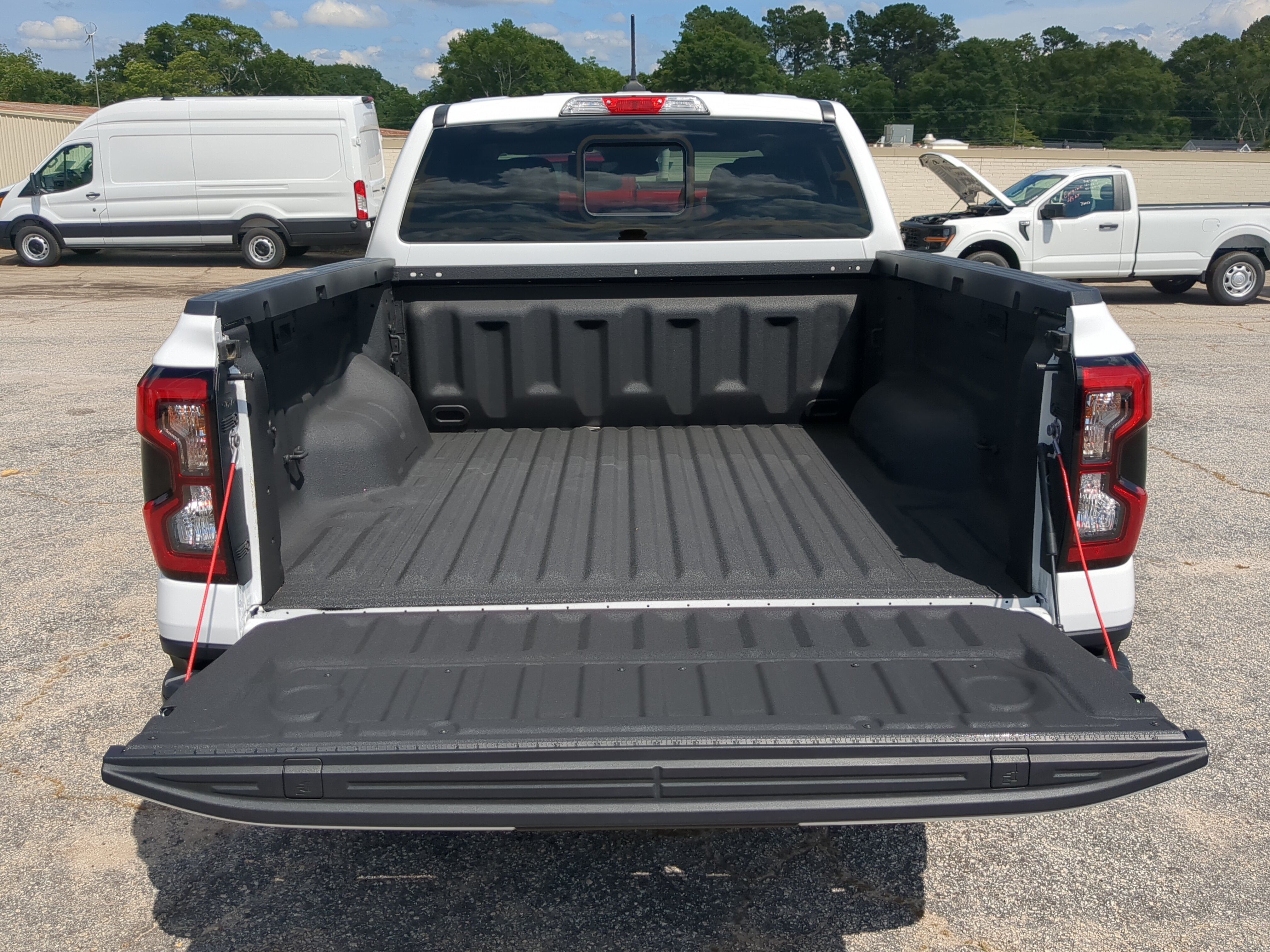 Certified 2025 Ford Ranger XLT AWD/4WD image 11