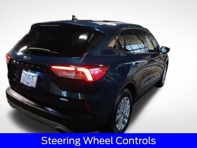 Certified 2020 Ford Escape SE image 10