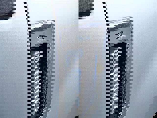 Certified 2017 Ford F250 XL w/ XL Value Package image 9