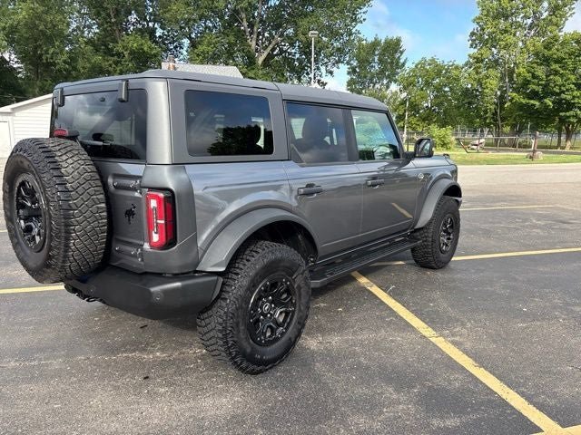 Certified 2023 Ford Bronco Wildtrak AWD/4WD image 3