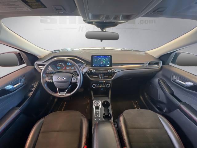 Certified 2022 Ford Escape SEL w/ SEL Stealth AWD Package image 3
