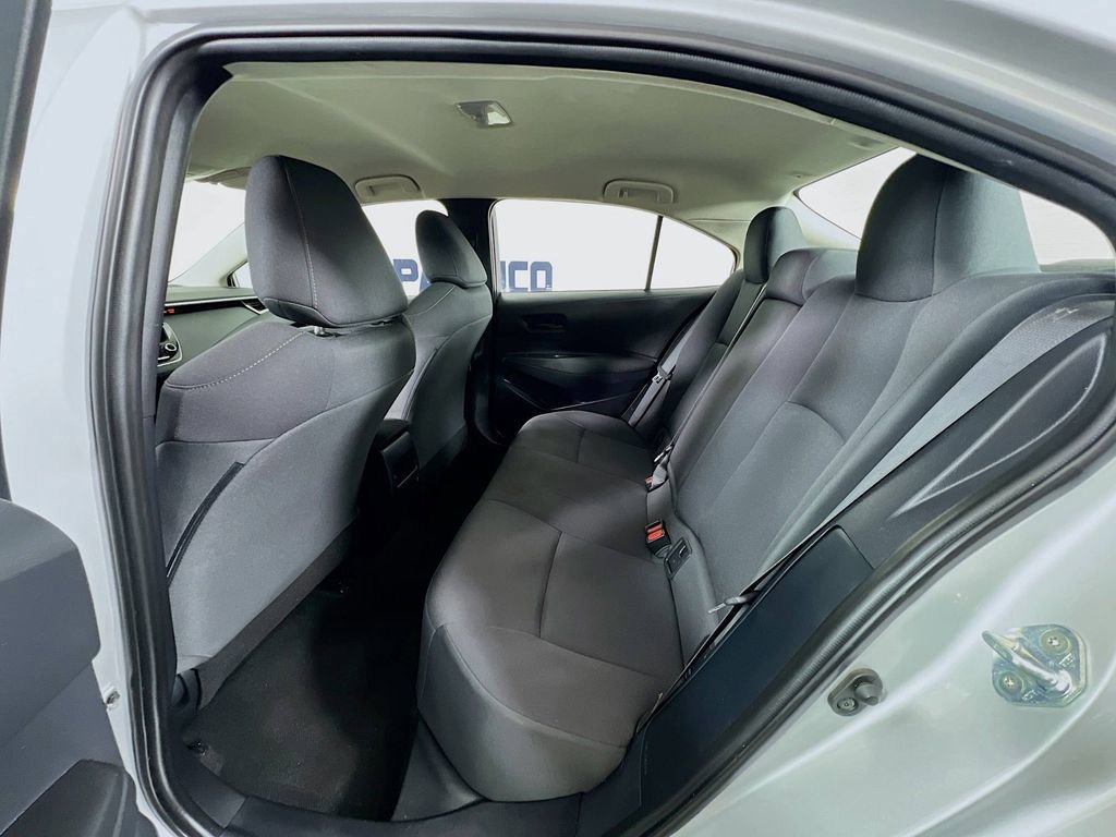 Used 2022 Toyota Corolla LE image 21