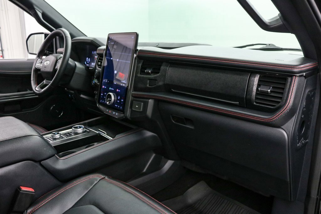 Certified 2022 Ford Expedition Limited w/ Equipment Group 304A image 27