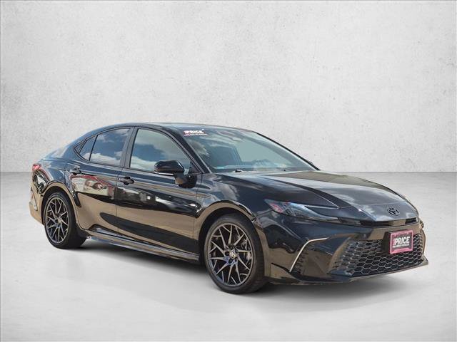 Used 2025 Toyota Camry XSE FWD image 3