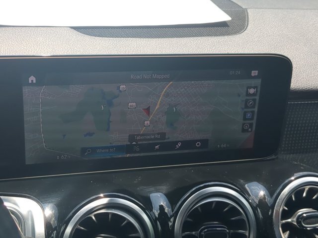 Used 2022 Mercedes-Benz GLB 250 4MATIC image 25