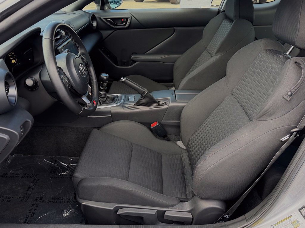 Used 2023 Toyota GR86 RWD image 15