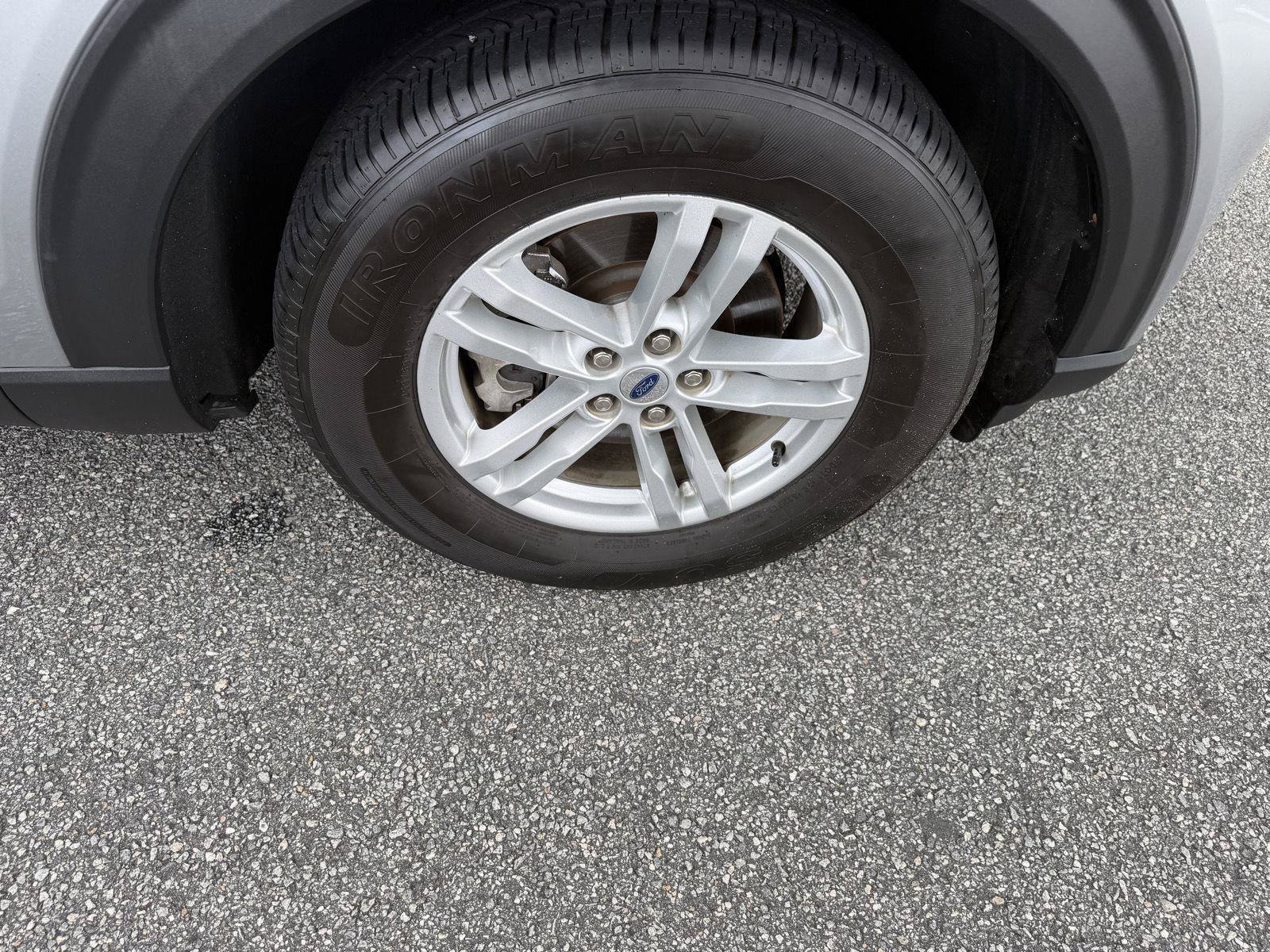 Certified 2023 Ford Explorer XLT RWD image 39