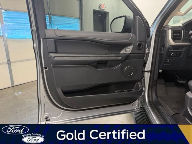 Certified 2024 Ford Expedition XLT RWD image 24