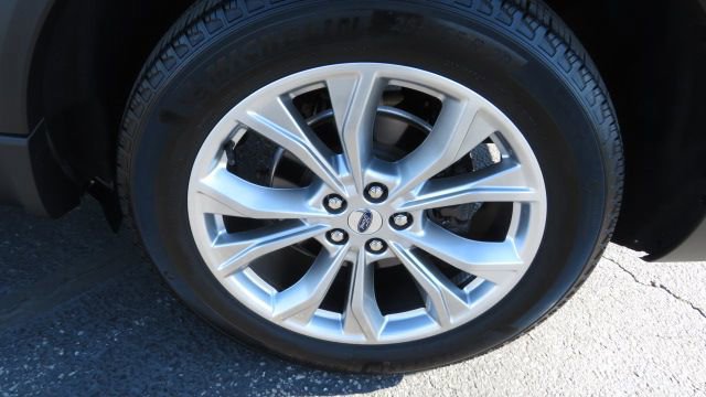 Certified 2023 Ford Explorer XLT w/ Equipment Group 202A image 31