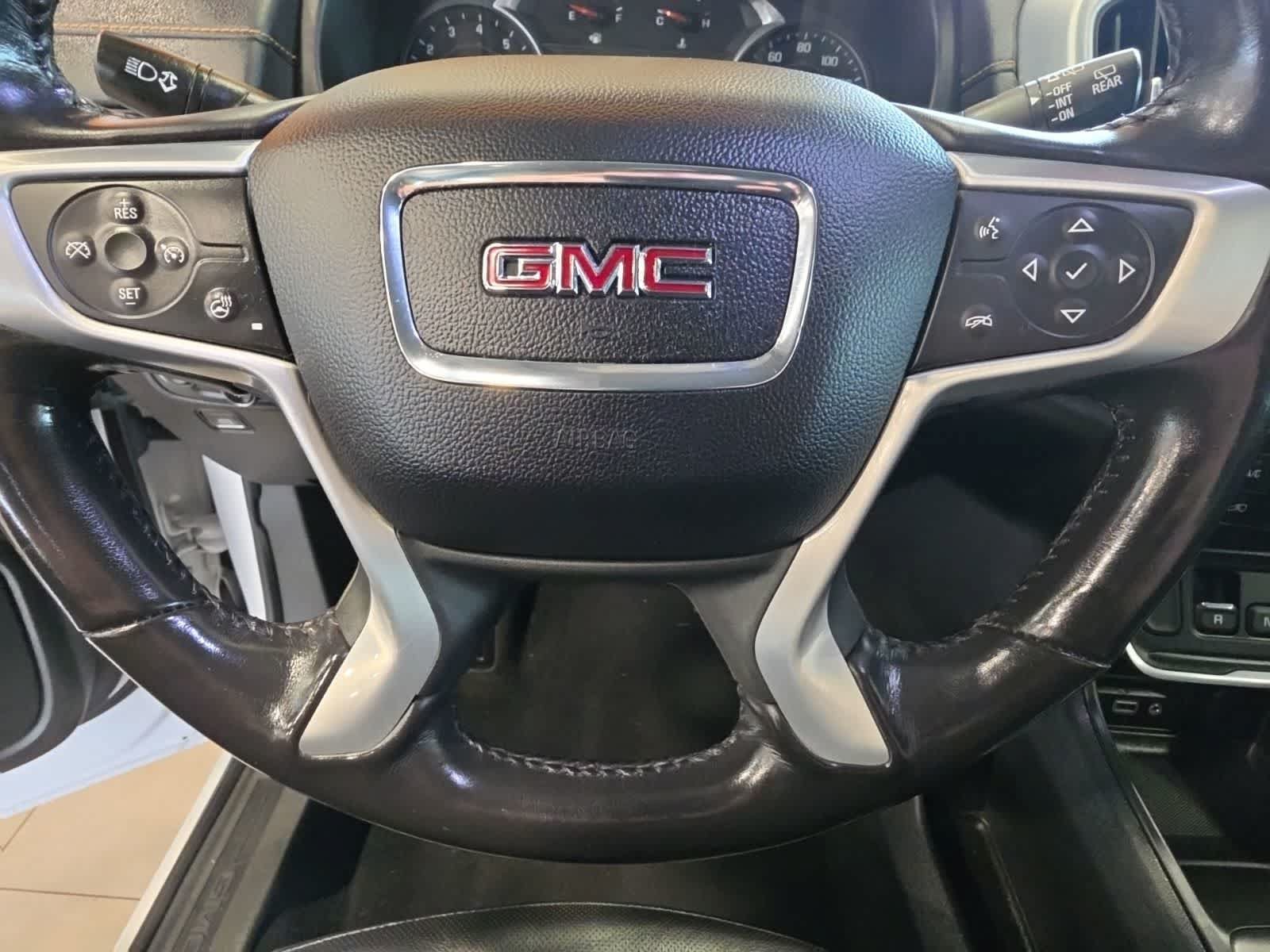 Used 2019 GMC Terrain SLT w/ Preferred Package AWD/4WD image 25