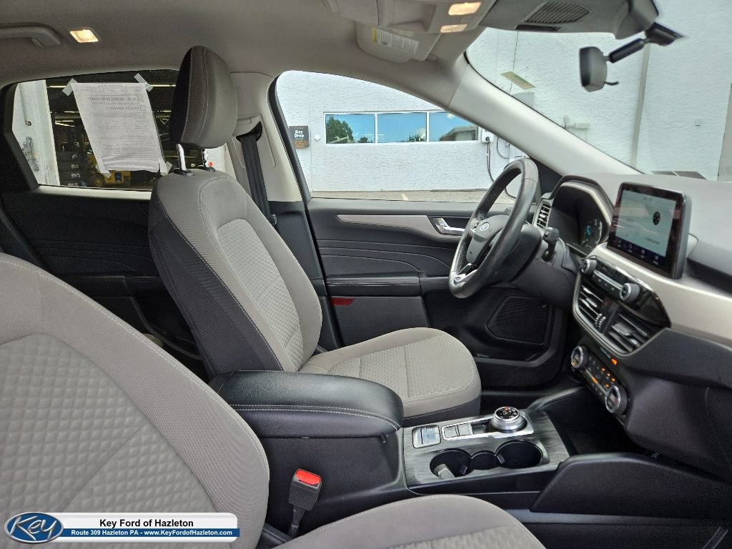 Certified 2021 Ford Escape SE w/ Cold Weather Package AWD/4WD image 20