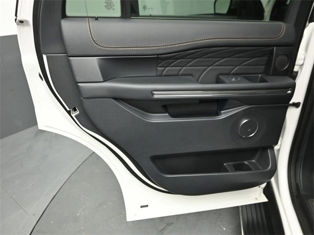 Certified 2022 Ford Expedition Platinum image 40