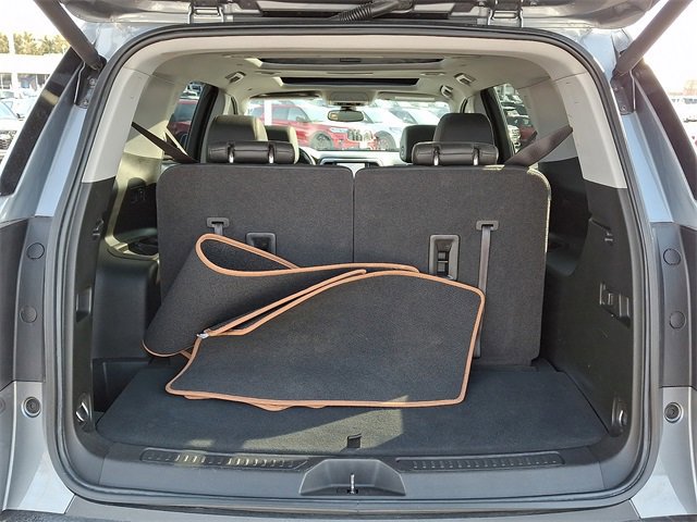 Used 2022 GMC Acadia AT4 w/ Technology Package image 29