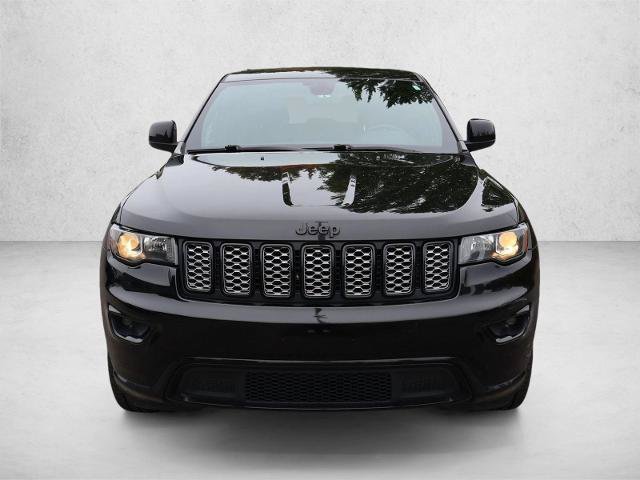 Used 2018 Jeep Grand Cherokee Altitude AWD/4WD image 2