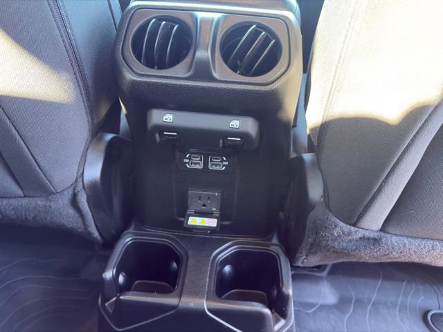 Used 2023 Jeep Gladiator Willys image 25