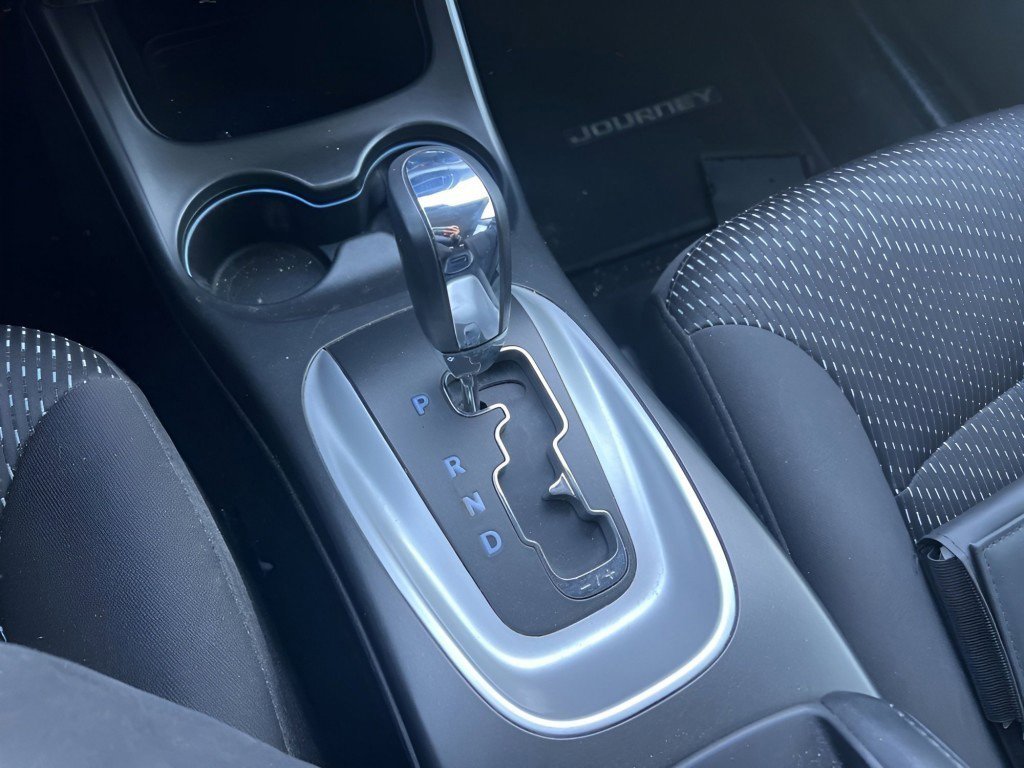 Used 2017 Dodge Journey SE w/ Flexible Seating Group image 26