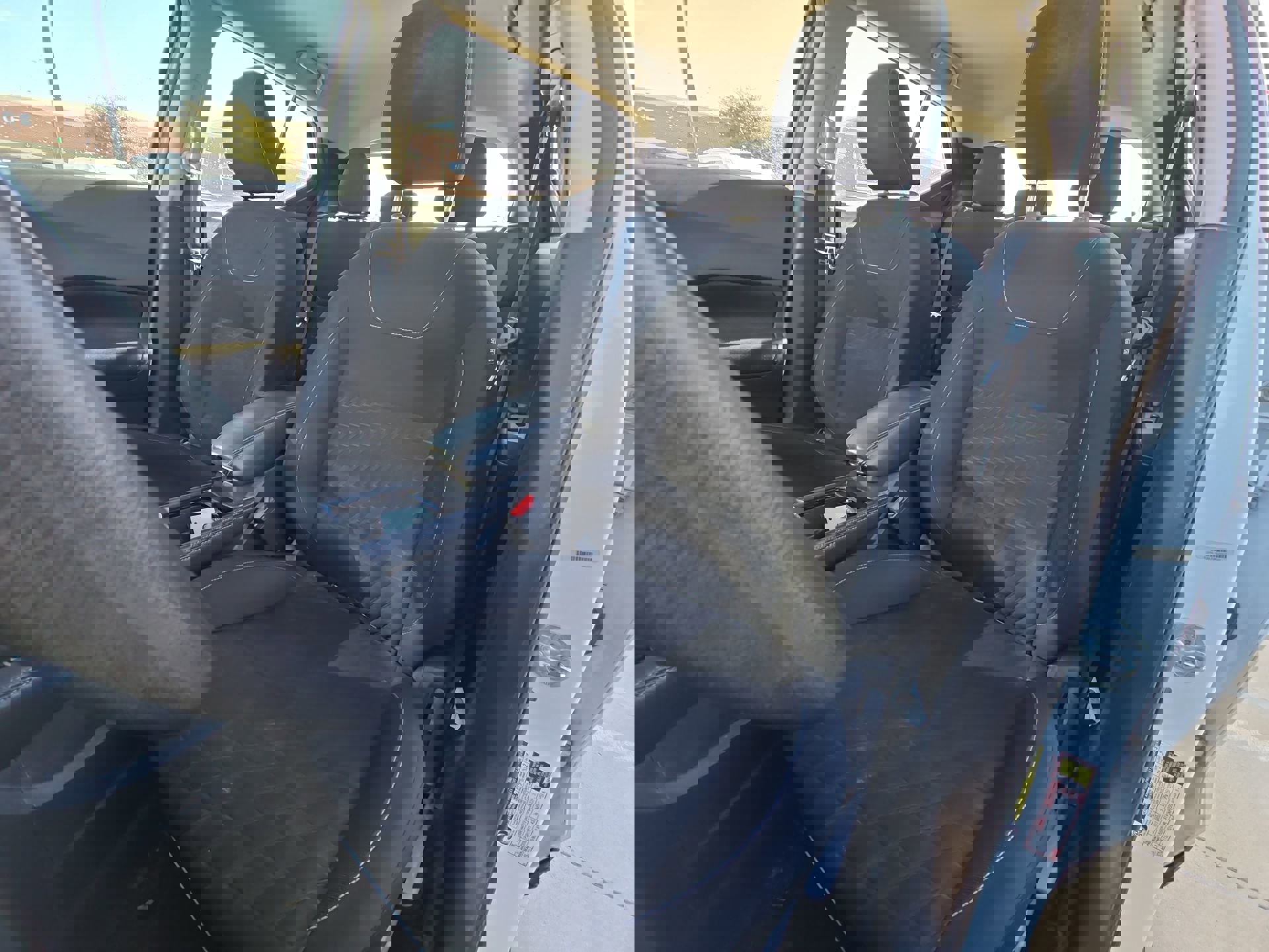 Used 2022 Nissan Kicks SV image 11