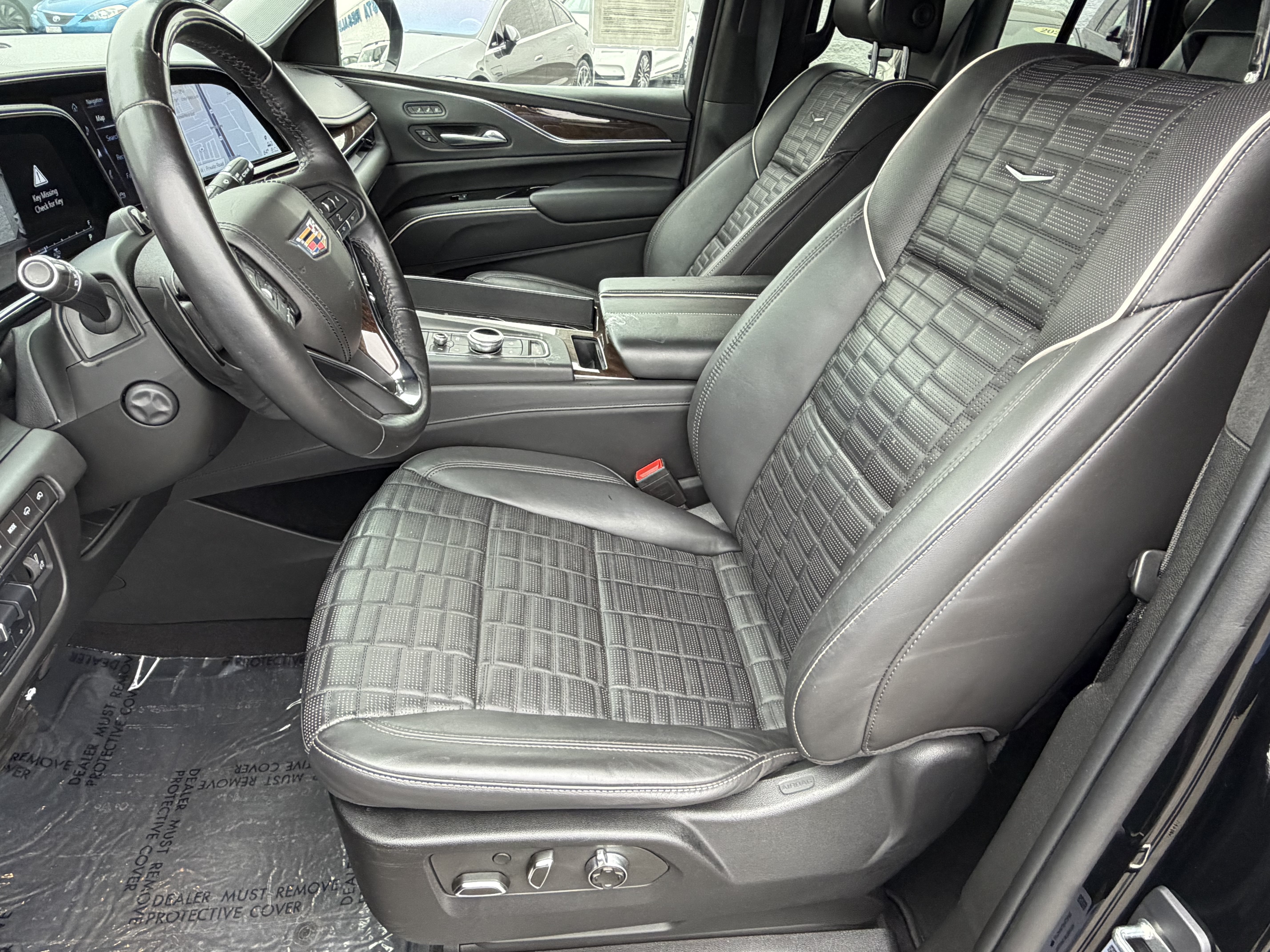 Used 2023 Cadillac Escalade Sport Platinum AWD/4WD image 12