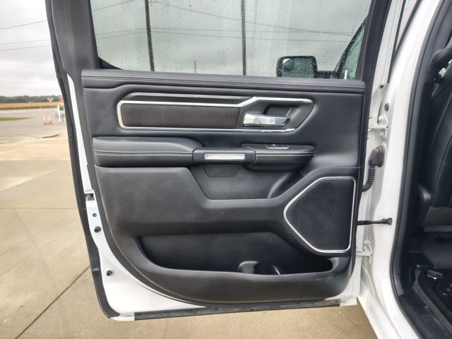 Used 2023 RAM 1500 Laramie AWD/4WD image 11