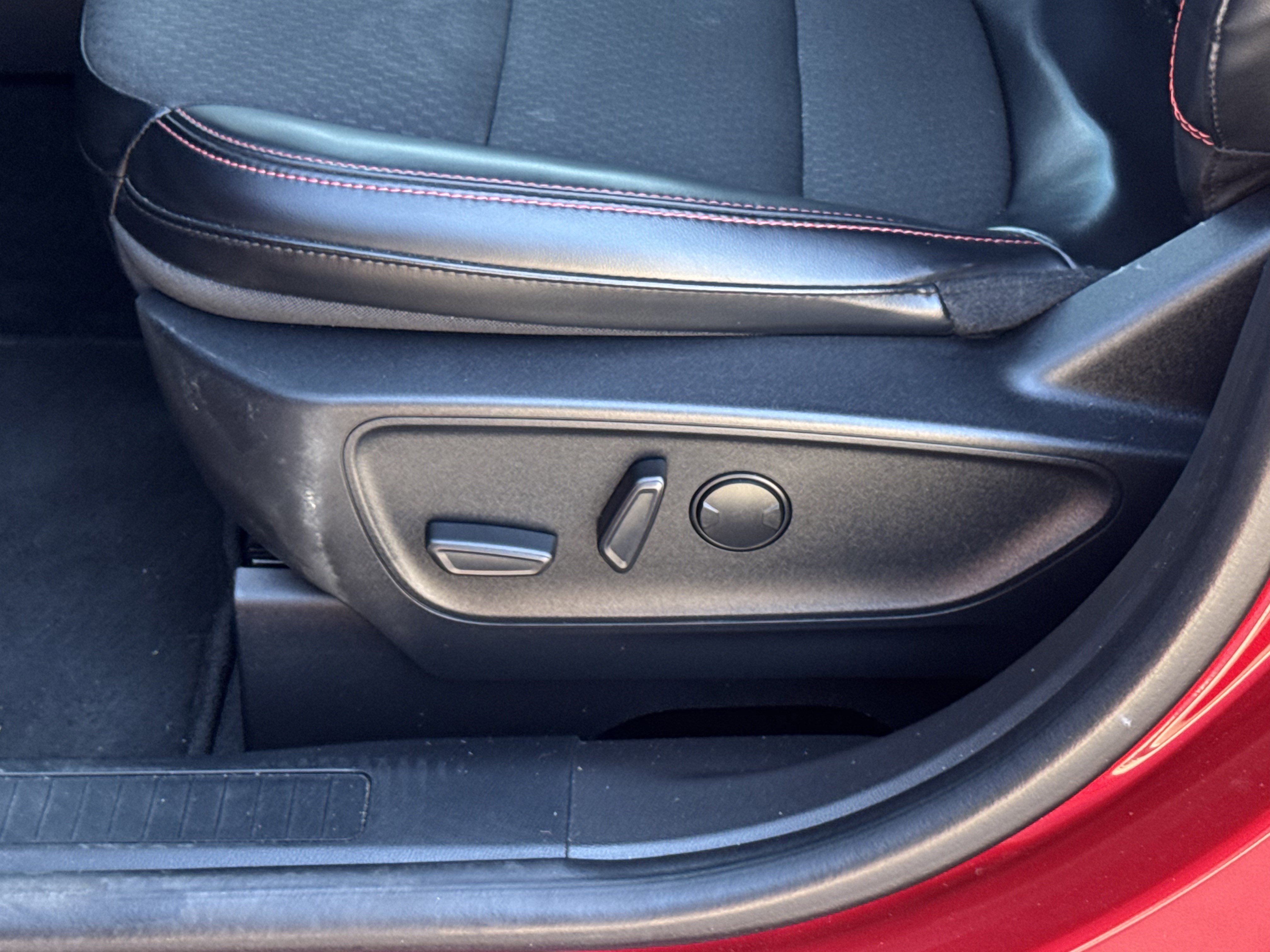 Certified 2024 Ford Escape ST-Line w/ Tech Pack #1 image 16