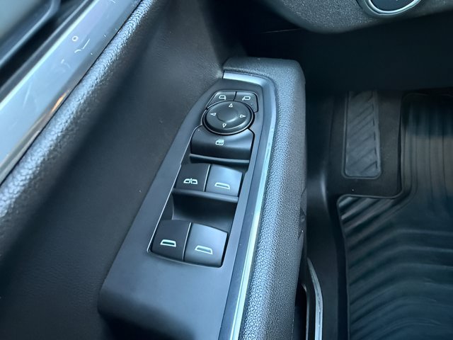 Used 2025 Chevrolet Silverado 1500 LT AWD/4WD image 22