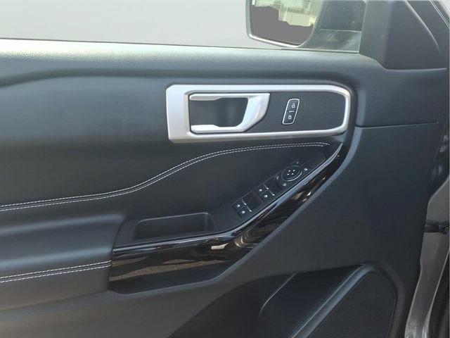 Certified 2023 Ford Explorer ST w/ ST Street Pack AWD/4WD image 9