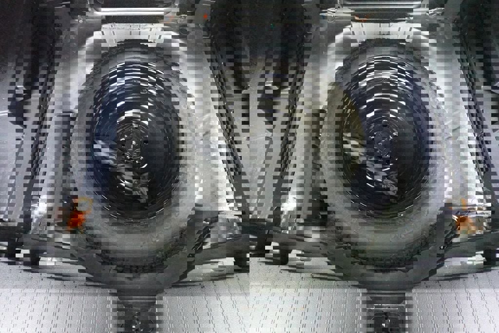 Used 2023 Nissan Rogue S image 23