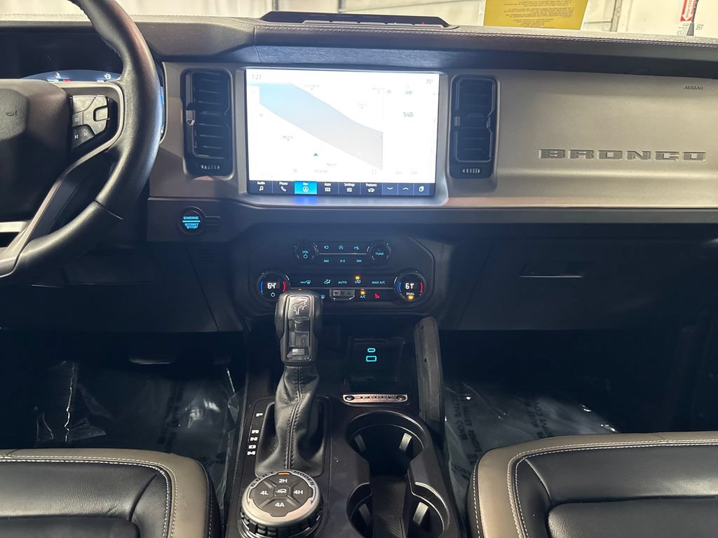 Certified 2025 Ford Bronco Outer Banks w/ Sasquatch Package AWD/4WD image 18