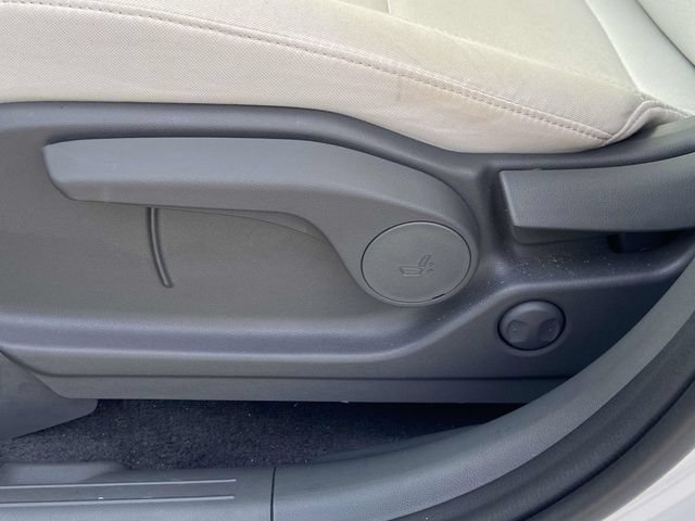 Used 2026 Hyundai Santa Fe SE FWD image 16