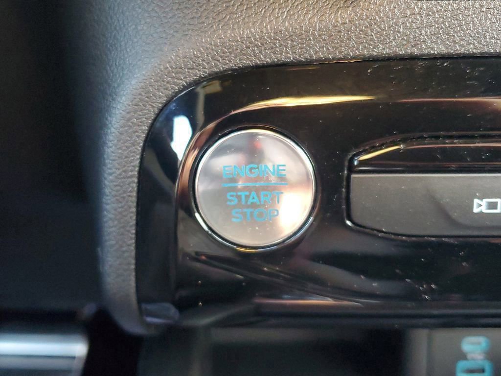 Certified 2023 Ford Escape ST-Line Select w/ Tech Pack #2 image 24