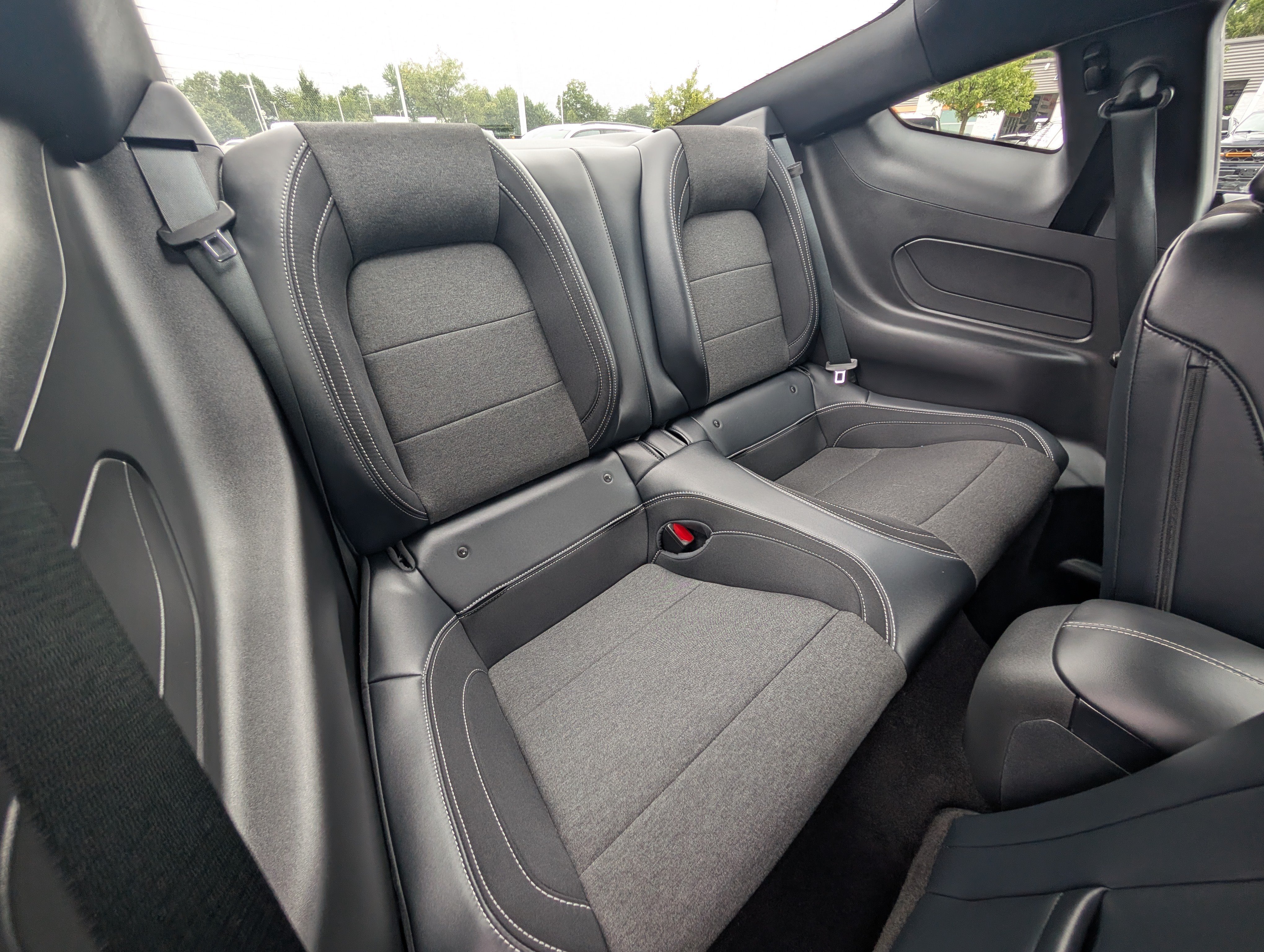Certified 2025 Ford Mustang Coupe RWD image 11
