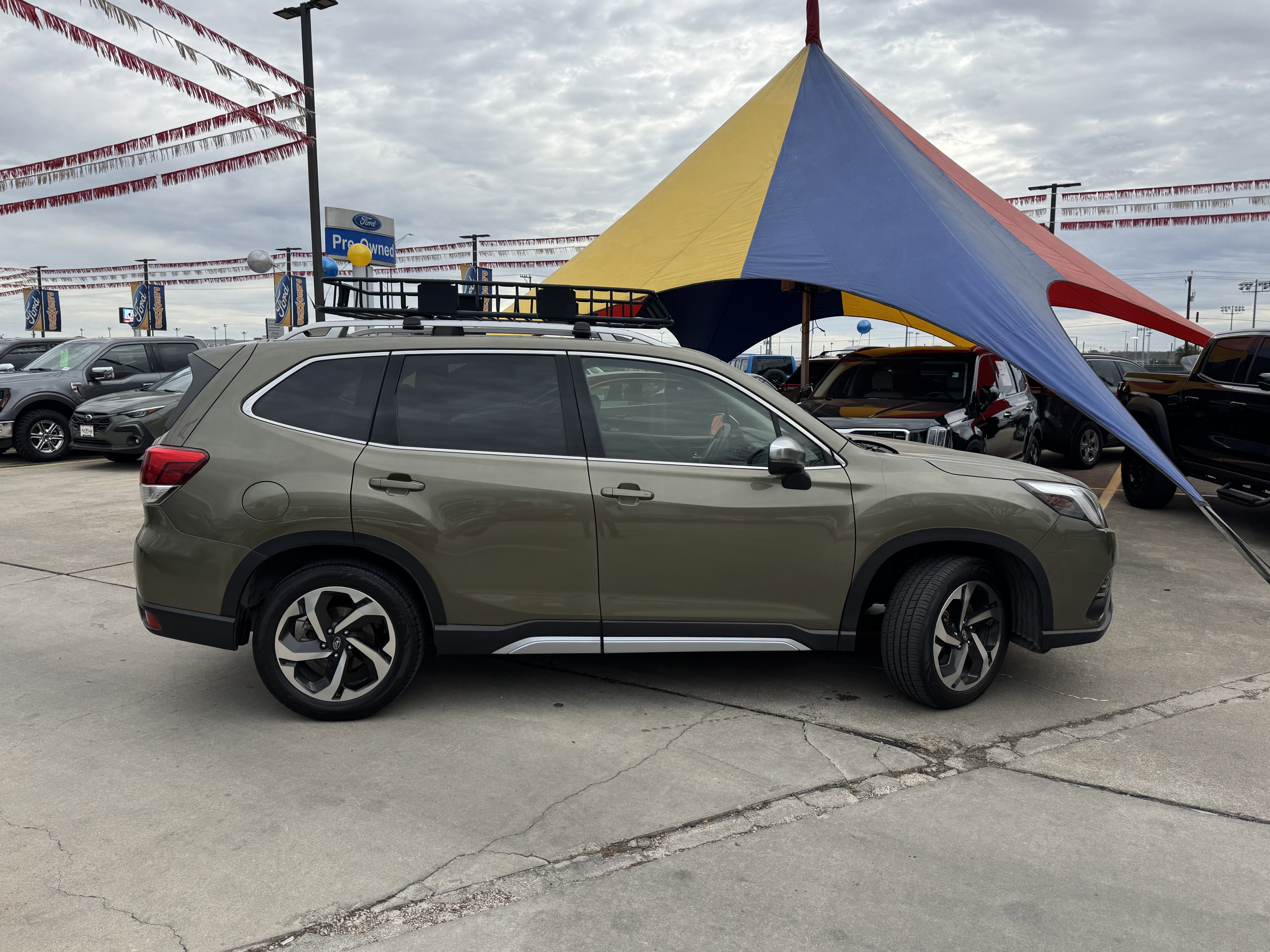 Used 2022 Subaru Forester Touring w/ Popular Package #2 image 4