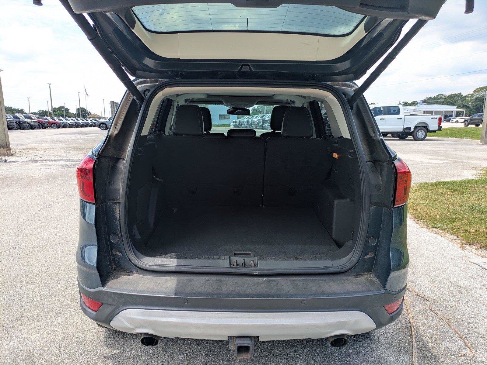 Certified 2019 Ford Escape Titanium AWD/4WD image 13