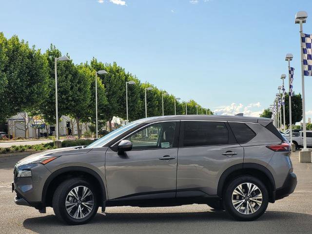 Used 2023 Nissan Rogue SV FWD image 2
