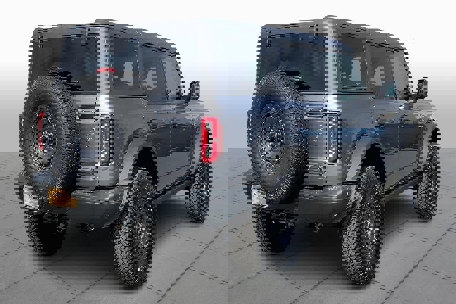 Certified 2025 Ford Bronco Badlands w/ Sasquatch Package image 3