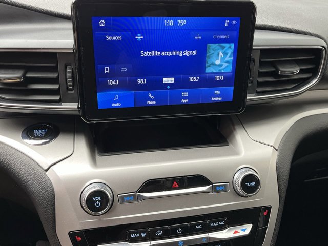 Certified 2022 Ford Explorer XLT w/ Equipment Group 202A AWD/4WD image 19