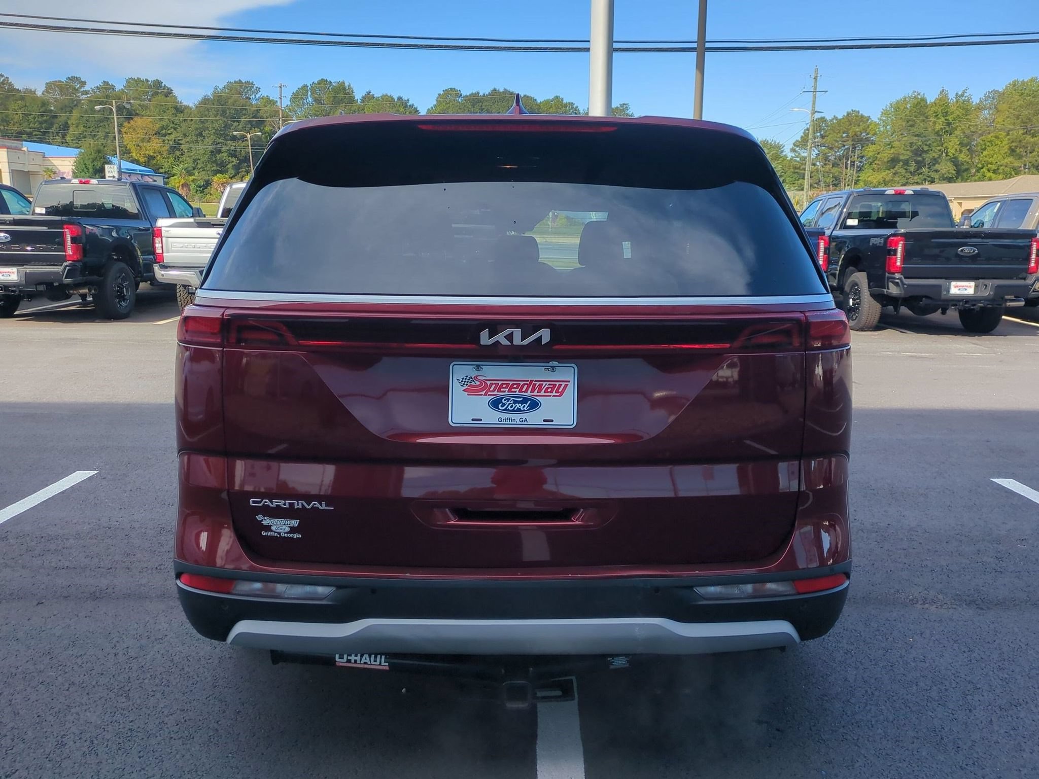 Used 2023 Kia Carnival LX FWD image 8
