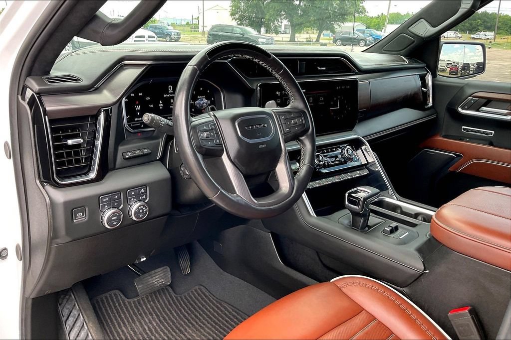 Used 2024 GMC Sierra 1500 Denali Ultimate AWD/4WD image 14