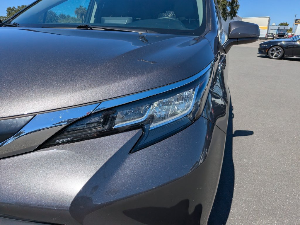 Used 2022 Toyota Sienna XLE FWD image 6