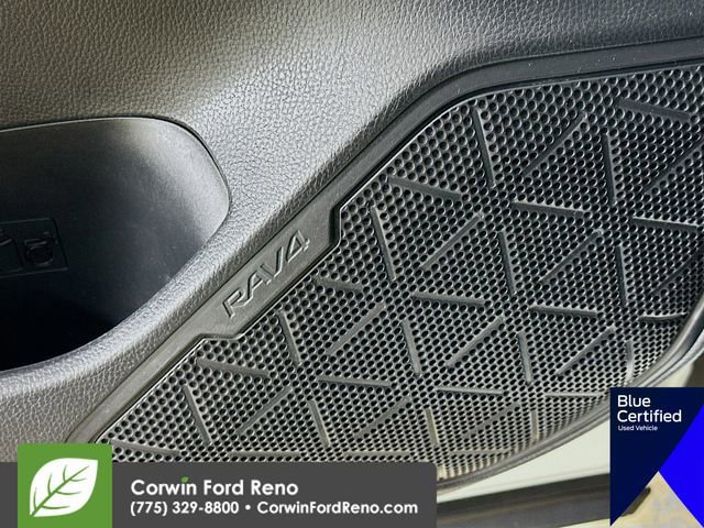 Used 2020 Toyota RAV4 XLE w/ All Weather Liner Package AWD/4WD image 21