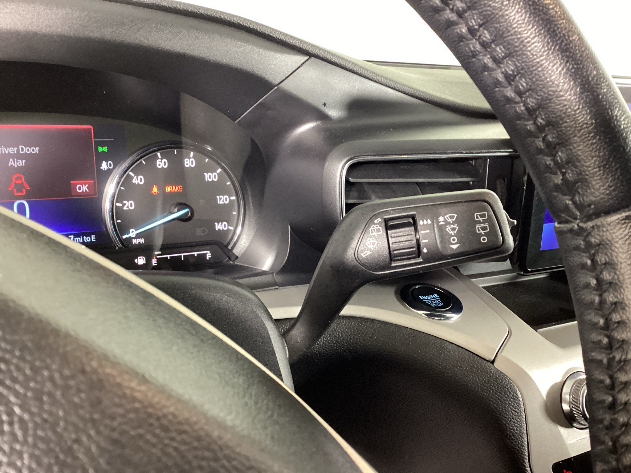 Certified 2023 Ford Explorer XLT w/ Equipment Group 202A AWD/4WD image 23