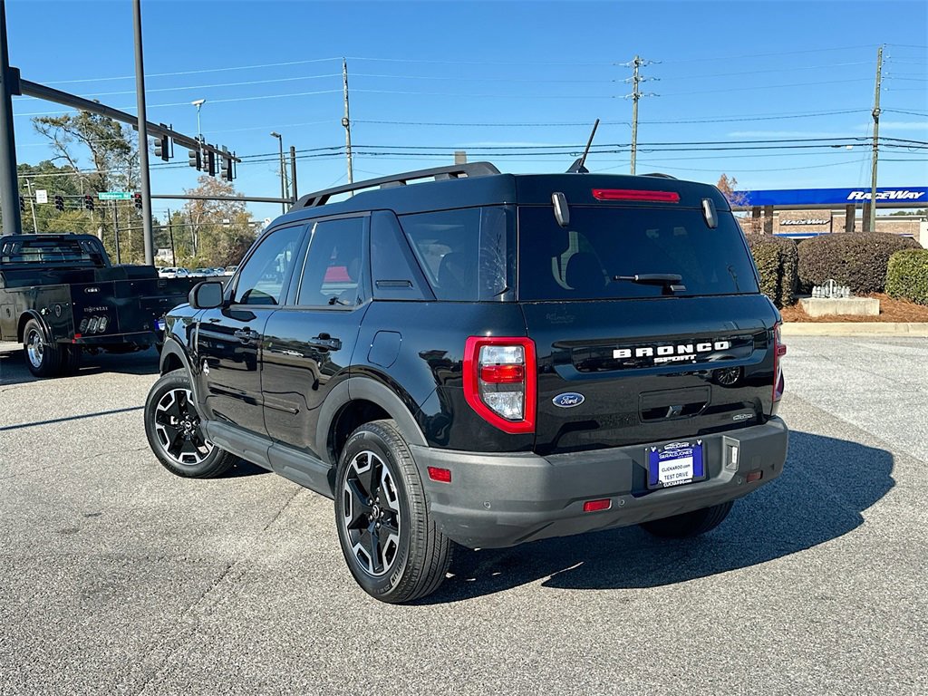 Certified 2024 Ford Bronco Sport Outer Banks w/ Tech Package image 2