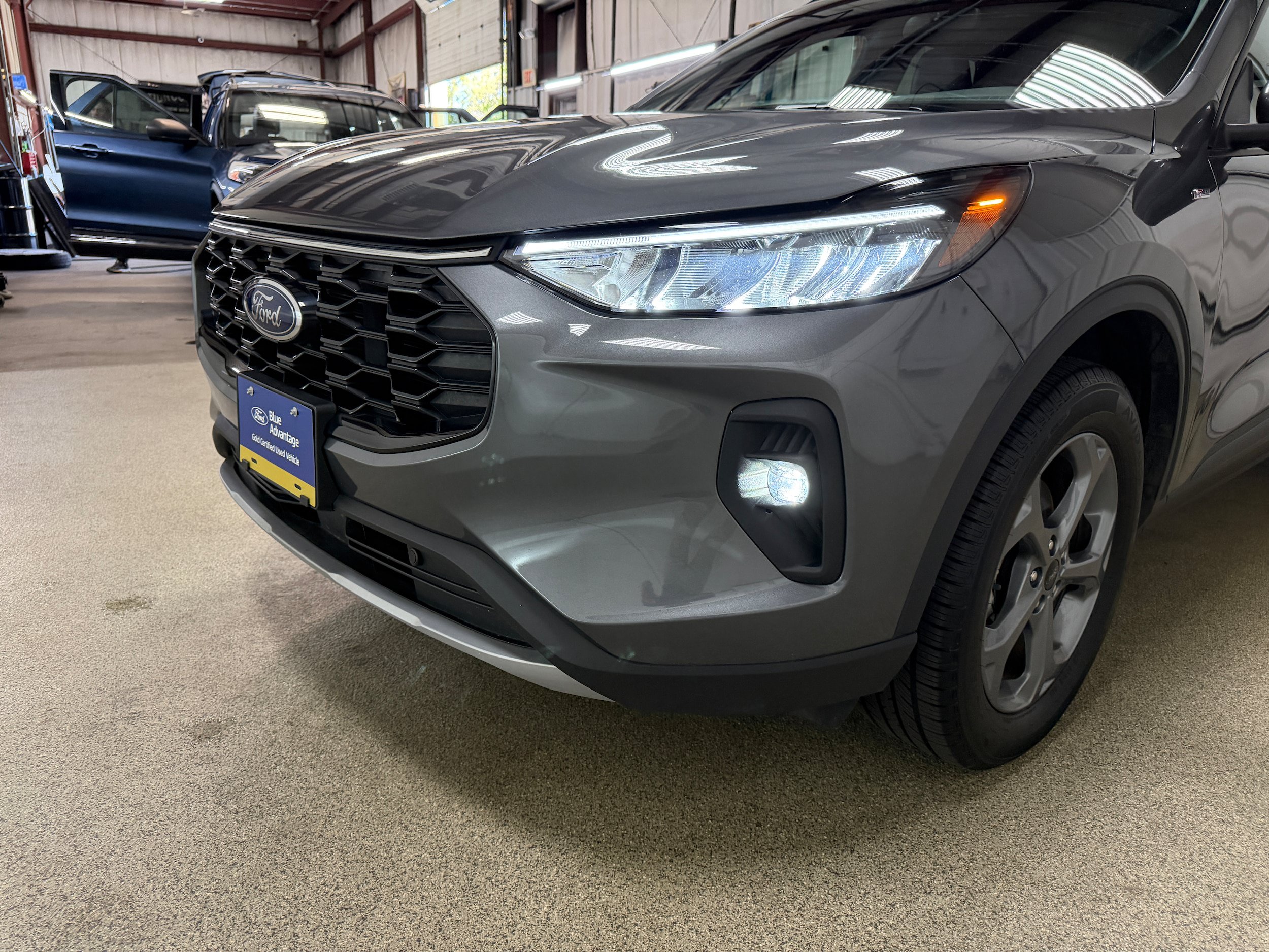 Certified 2025 Ford Escape ST-Line Select AWD/4WD image 34