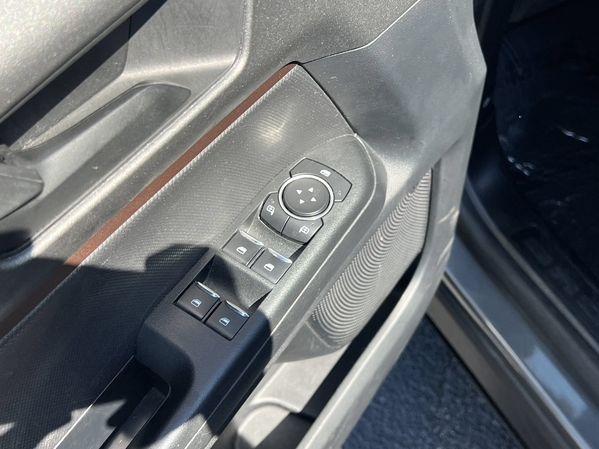 Certified 2025 Ford Bronco Sport Outer Banks w/ Outer Banks Tech Package+ AWD/4WD image 17