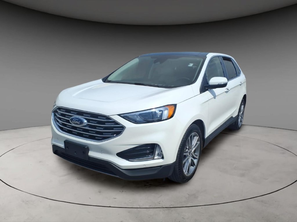 Certified 2023 Ford Edge Titanium AWD/4WD image 3