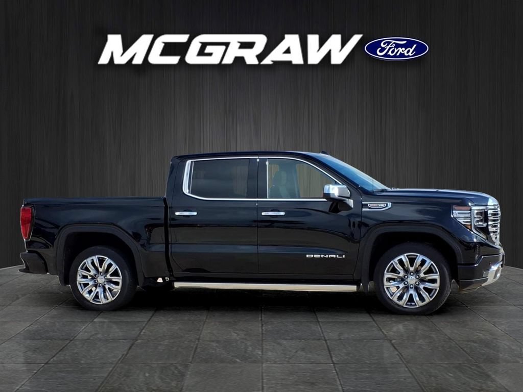 Used 2025 GMC Sierra 1500 Denali AWD/4WD image 4